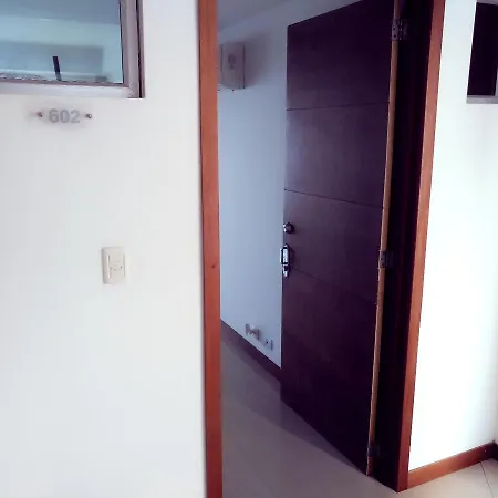 En Palmetto Apartment *